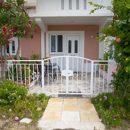 Nicky * Λευκάδα